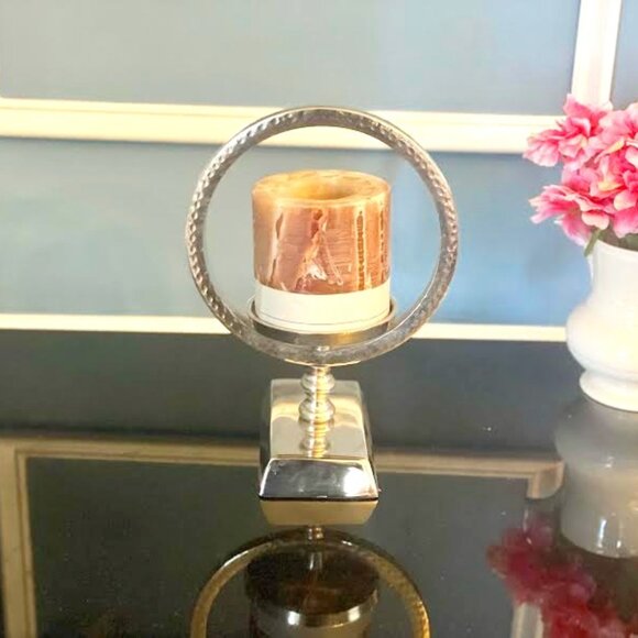 Beautiful Silverplate Circular Hammered Candle Holder, Centerpiece Candle Holder - Picture 3 of 12